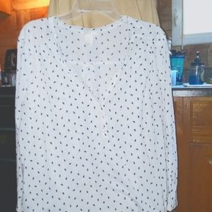 Cute thin long sleeve shirt